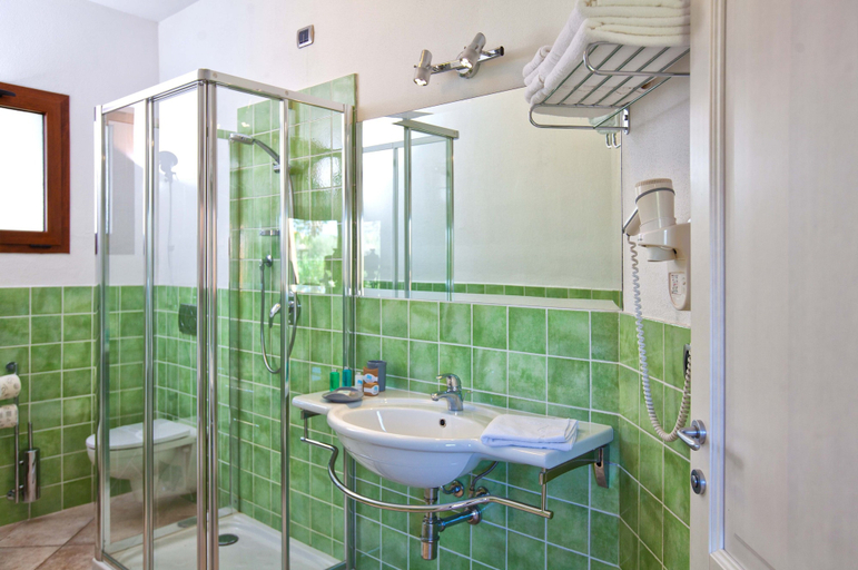 Bathroom 5, Terradimare Resort & Spa, Nuoro