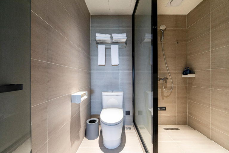 Bathroom 3, Hanting Hotel Jiangshan Hecun, Quzhou