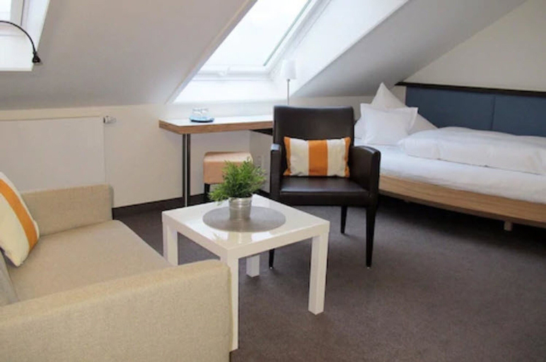 Bedroom 3, Haus Miramar, Pinneberg