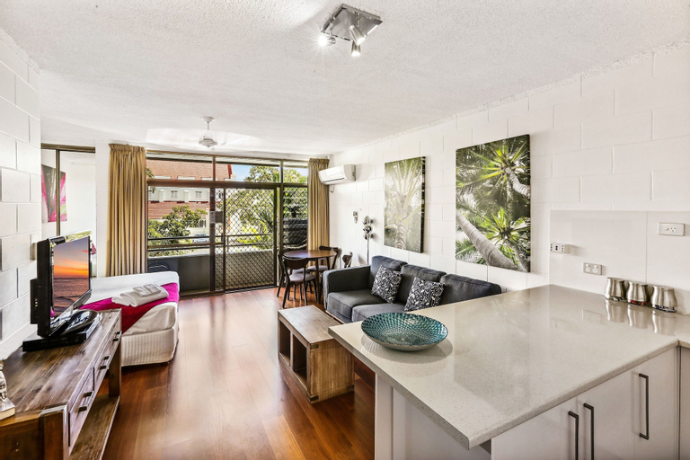 Dining Room 16