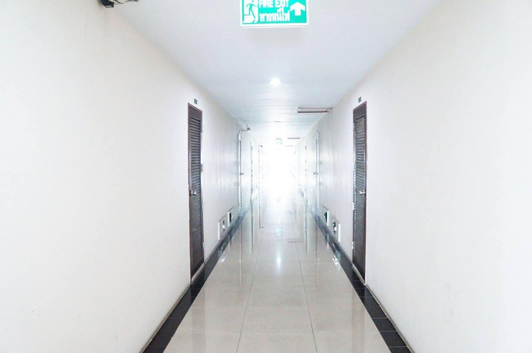 Public Area, Charoenkrung Place, Bang Kho Laem