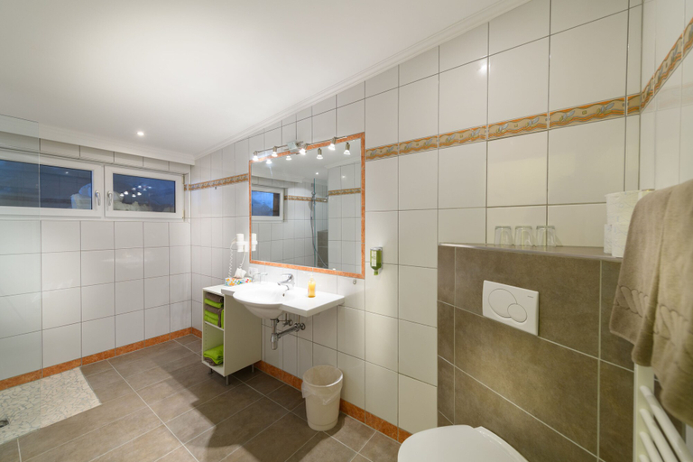Bathroom 3, Landhotel Anna, Sankt Johann im Pongau