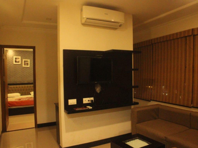 Others 3, Redbell Residency, Malappuram