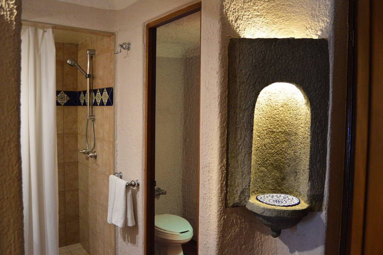 Bathroom 5, Hotel Villas Arqueológicas Cholula, San Jerónimo Tecuanipan