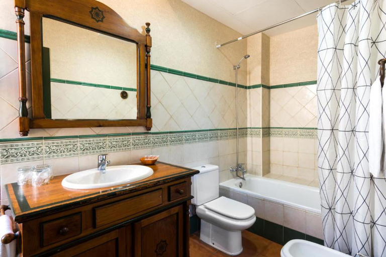 Bathroom 4, Hotel Plaza Nueva, Granada