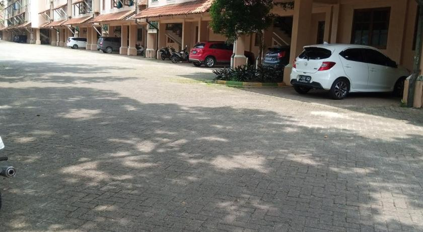 Others 4, kondominium Carita beach, Serang