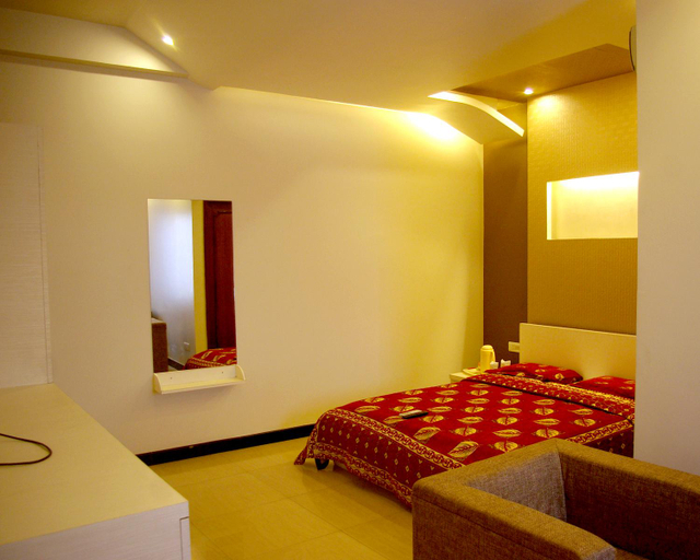 Others 5, Hotel Tulsi, Jhansi
