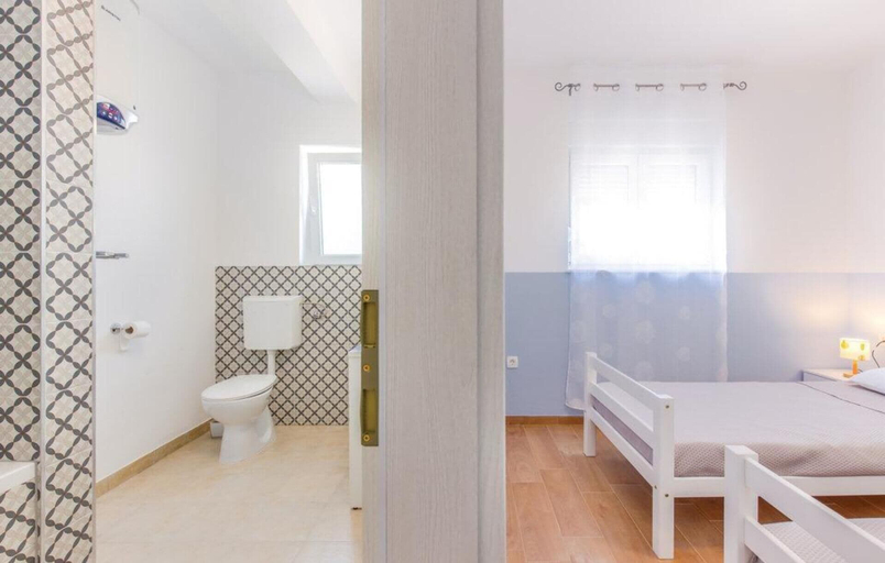 Bedroom 3, Holiday Home-big Swimming Pool-amazing Views, Kraljevica