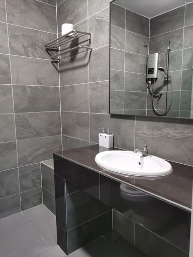 Bedroom 4, Modern Home Mahkkota/ Walk to Mall & Jonker/ 1BR, Malacca City