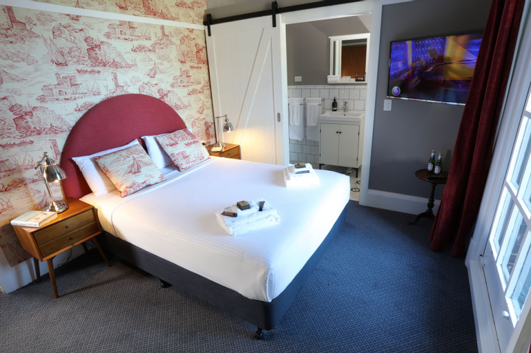 Bedroom 9