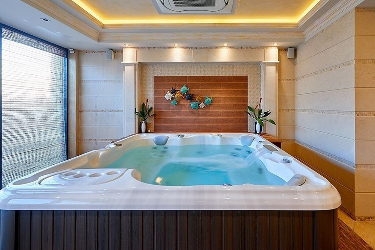 Bathroom 5, Penelope Palace, Pomorie