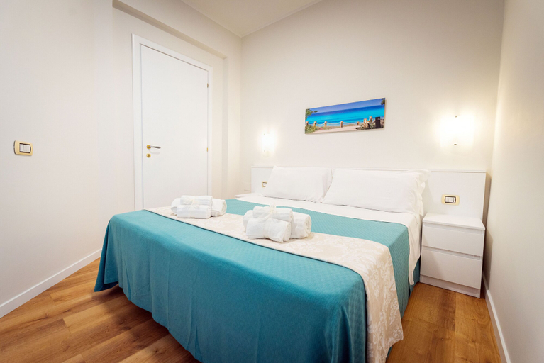 Bedroom 3, CVM Mare Luna Guest House, Salerno