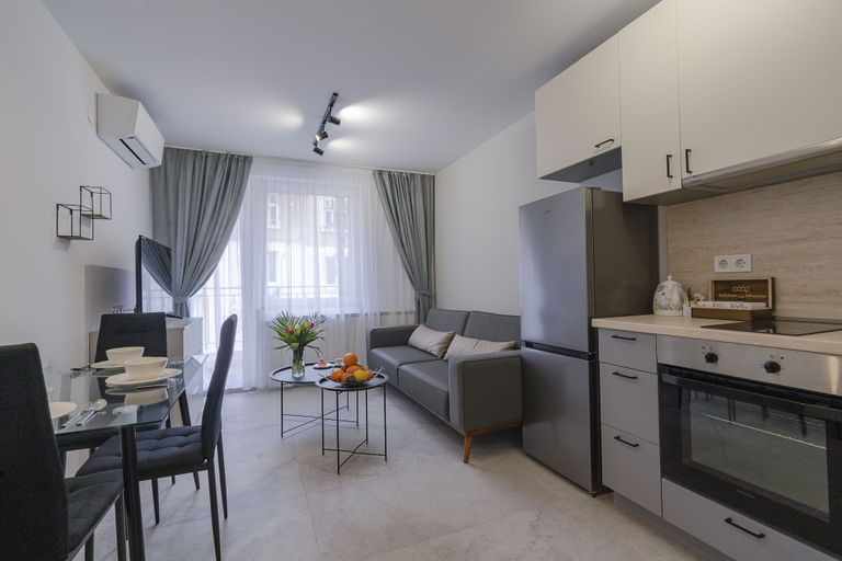 Others 4, COOP Apartments, Stolichna