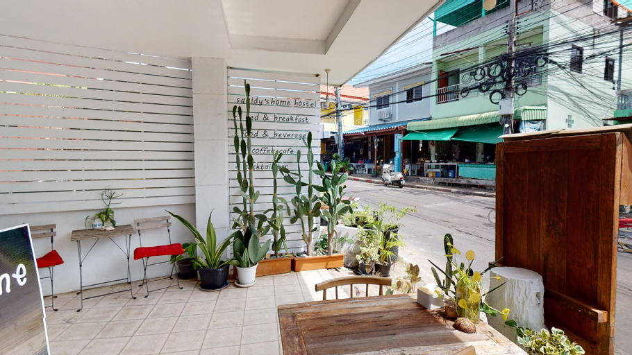 Public areas 2, Squidy home, Koh Si Chang