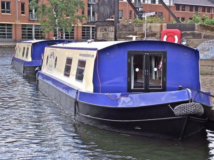 Exterior & Views 1, Houseboat Hotels, Sheffield