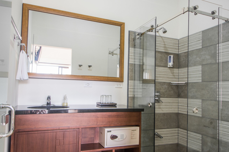 Bathroom 5, Eco Arenal Hotel, San Carlos