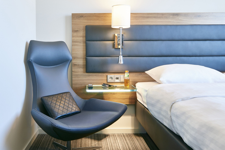 Bedroom 3, Moxy Edinburgh Airport, Edinburgh