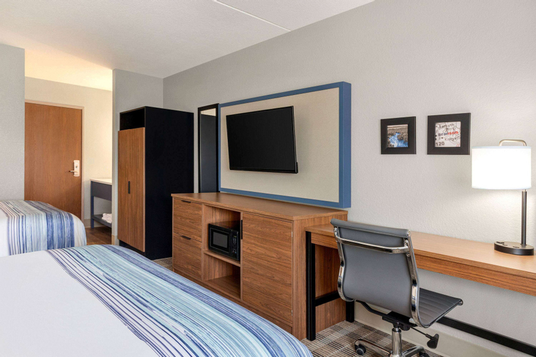 Bedroom 18