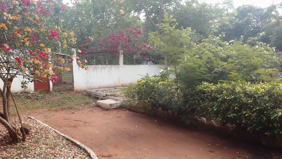 Others 5, Centre AYIFA Hôtel, Abomey-Calavi