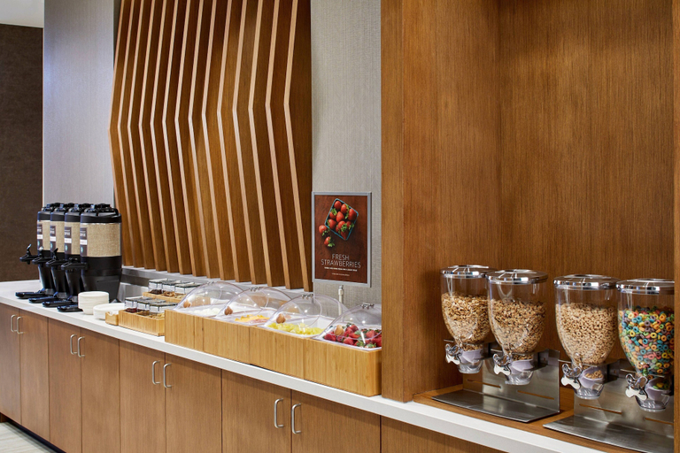 Food & Drinks 4, SpringHill Suites by Marriott Columbus Dublin, Franklin
