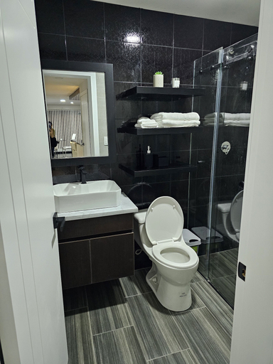 Bathroom 4, Departamento de Lujo, Cuenca
