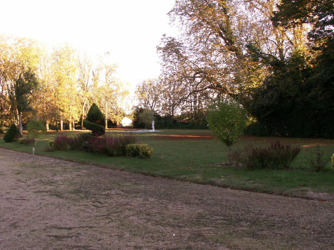 Others 4, Château de la Court d'Aron, Vendée