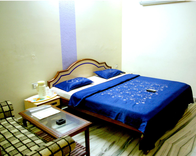 Others 4, Hotel Tulsi, Jhansi