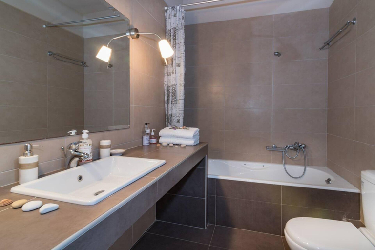 Bathroom 3, Villa Verano - Spacious 5-bdr & 5-bth Villa, Ionian Islands