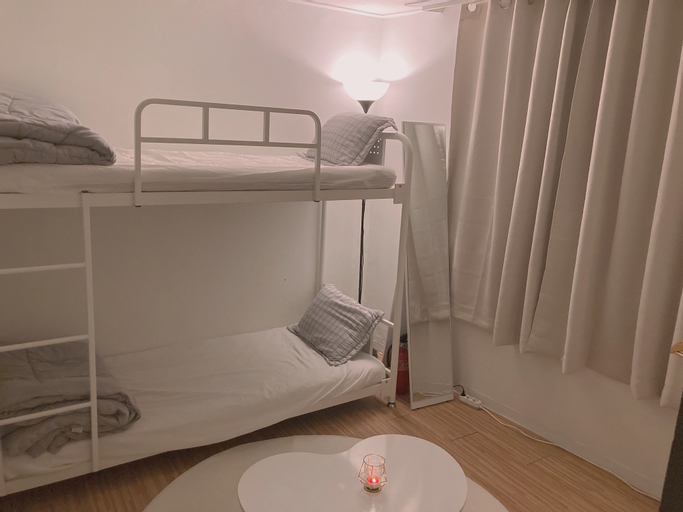 Bedroom 24