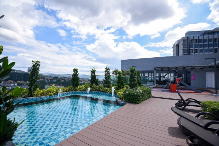 Sport & Beauty 1, Ekocheras Premier Suite: Comfy & Poolside by Moka, Kuala Lumpur