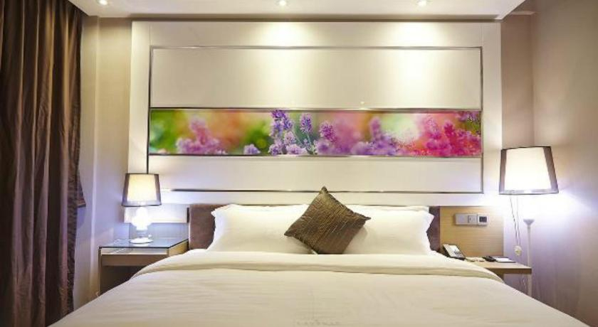 Bedroom 3, Lavande Hotels Zhuhai Gongbei Port Square Light Rail Terminal, Zhuhai