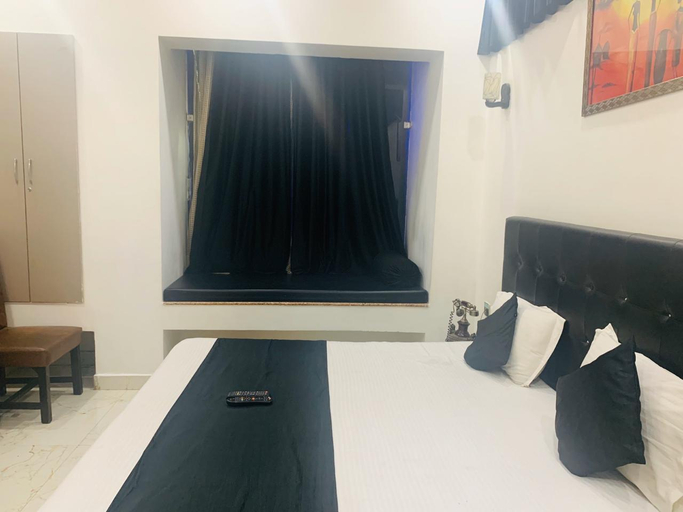 Bedroom 2, Hotel red inn, Karnal