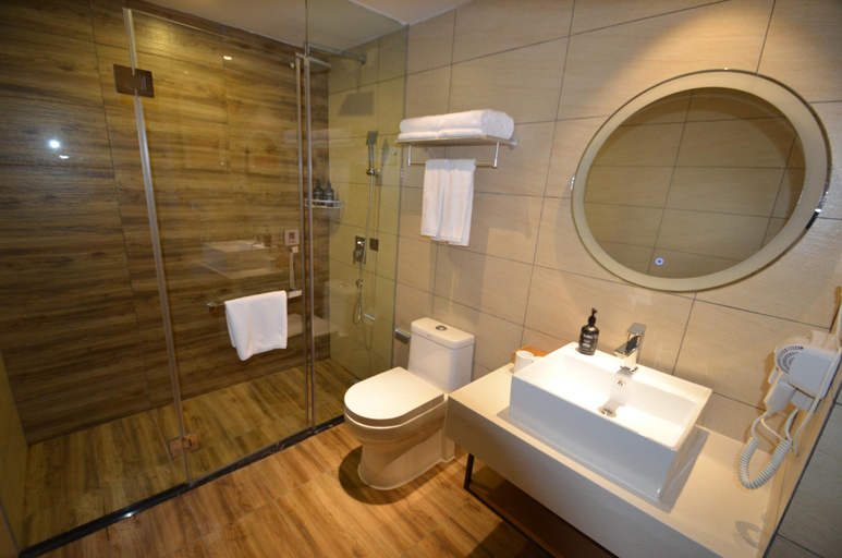 Bathroom 3, Starway Hotel Linzhi, Nyingtri