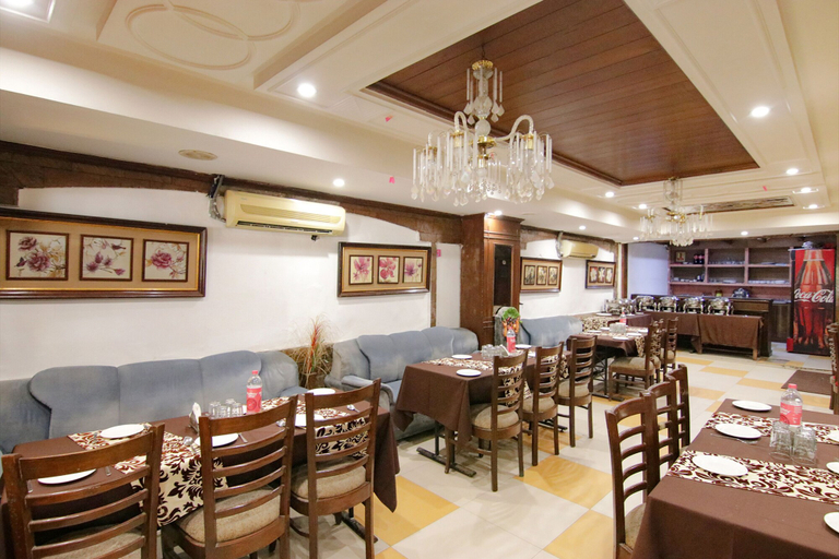 Food & Drinks 5, Fabhotel Town Pride, Sahibzada Ajit Singh Nagar