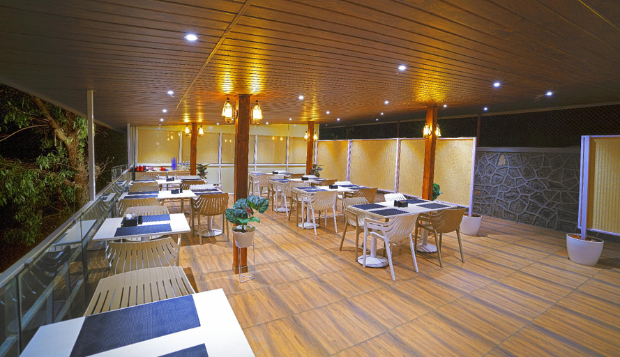 Food & Drinks 4, Useeka Resort, Satara