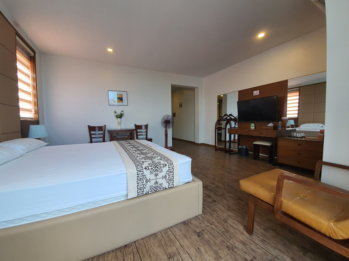 Bedroom 8