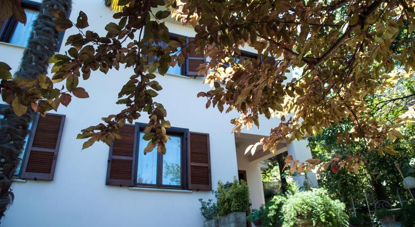 Exterior & Views 1, CASA VACANZA LA VILLA, Terni