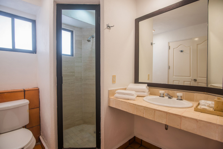 Bathroom 5, One Beach Street Zona Romantica Puerto Vallarta, Puerto Vallarta