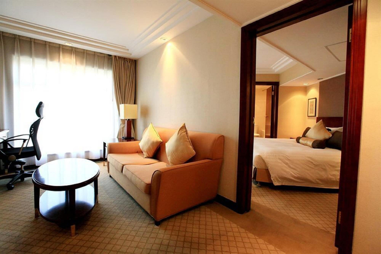 Bedroom 4, Beijing Landmark Hotel, Beijing