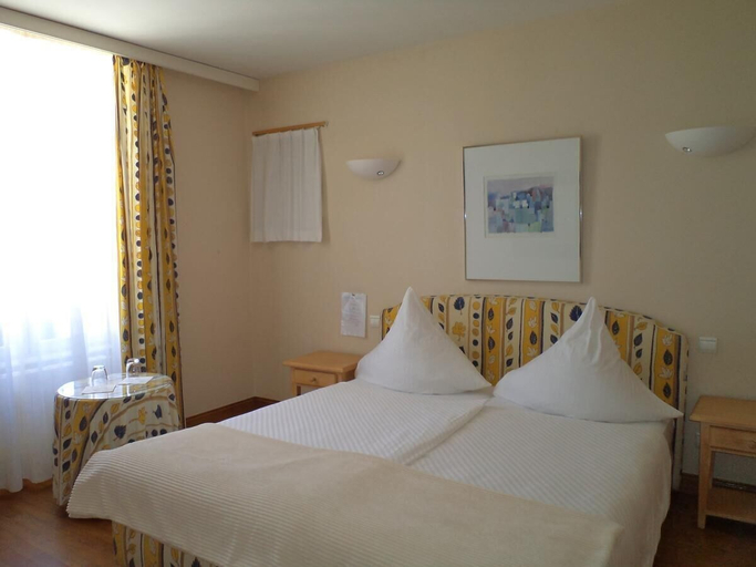 Bedroom 4, Hotel Pinocchio, Haute-Saône