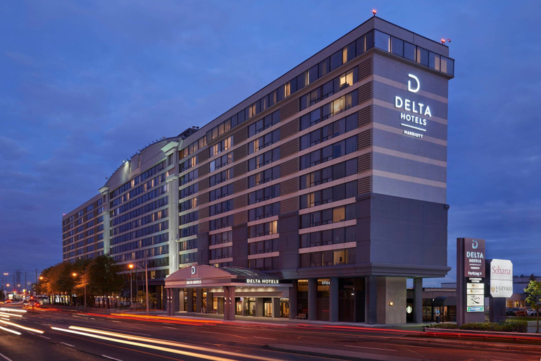 Exterior & Views, Delta Hotels by Marriott Toronto Airport & Conference Centre, Toronto
