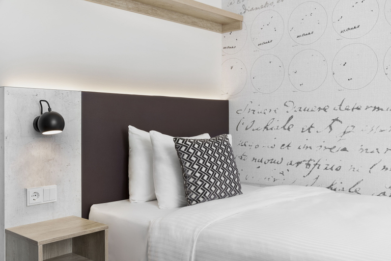 Bedroom 3, Stellaris Apartment Hotel, München