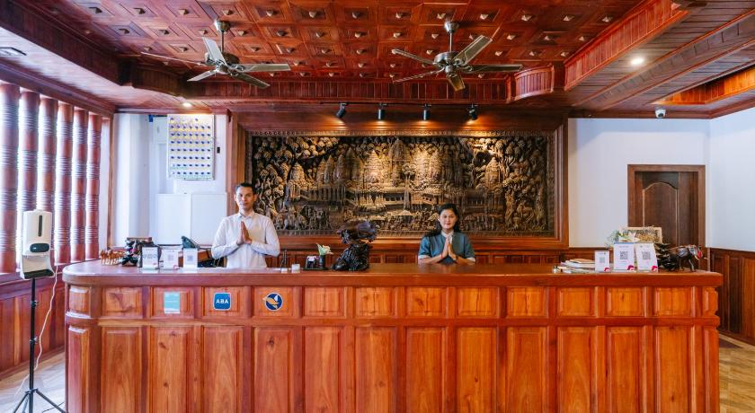 V Crown Hotel, Svay Pao