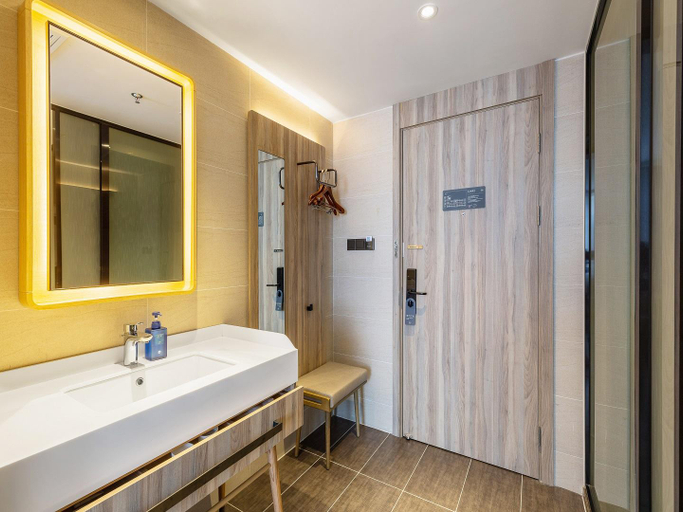 Bathroom 4, HanTing Premium Hotel (Dongying Dongcheng), Dongying