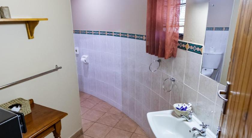 Bedroom 5, Gooderson Dumazulu Lodge and Traditional Village, Umkhanyakude