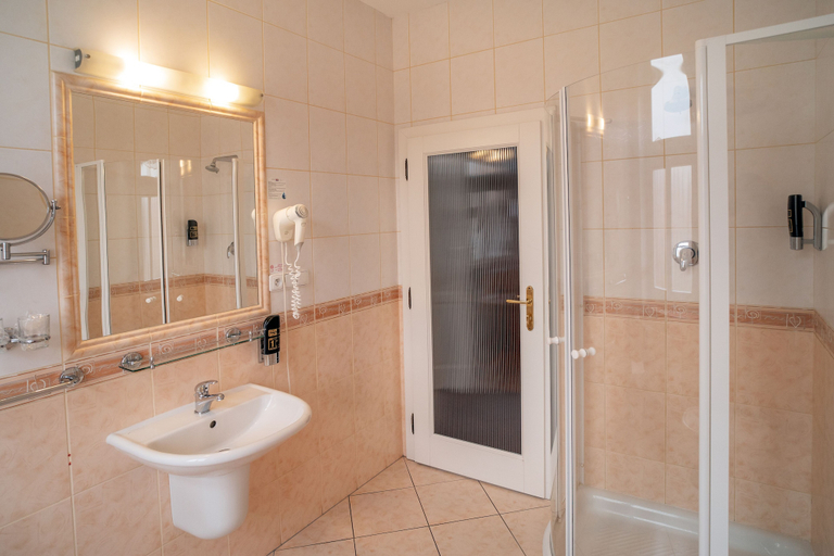 Bathroom 4, Hotel U Kaplicky, Písek