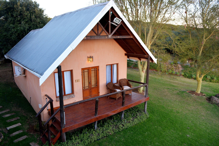 Exterior & Views 18