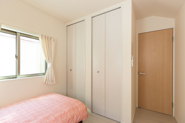 Bedroom 2, Ashiato, Ōta