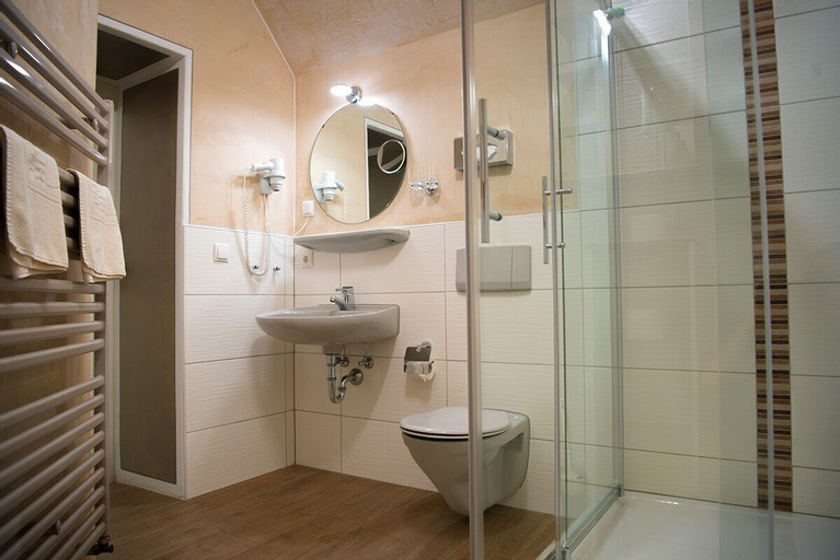 Bathroom 3