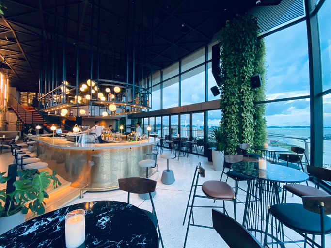 Food & Drinks 5, Sea View Sandy Homestay Citadines Marina Ha Long, Hạ Long